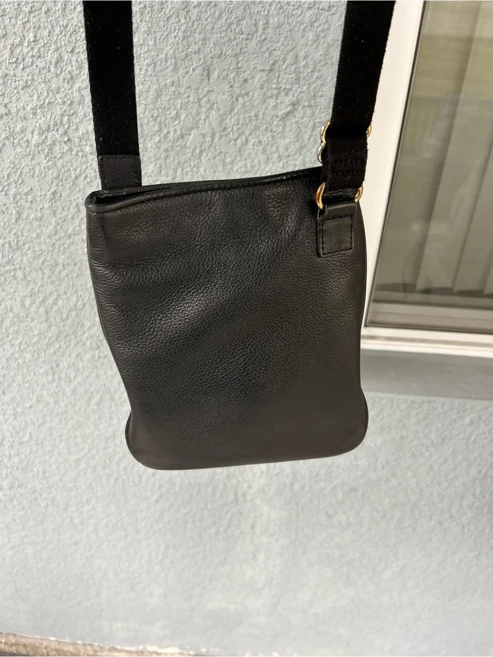 Michael Kors Fulton Black Pebbled Leather Crossbody Bag Gold MK Logo Purse